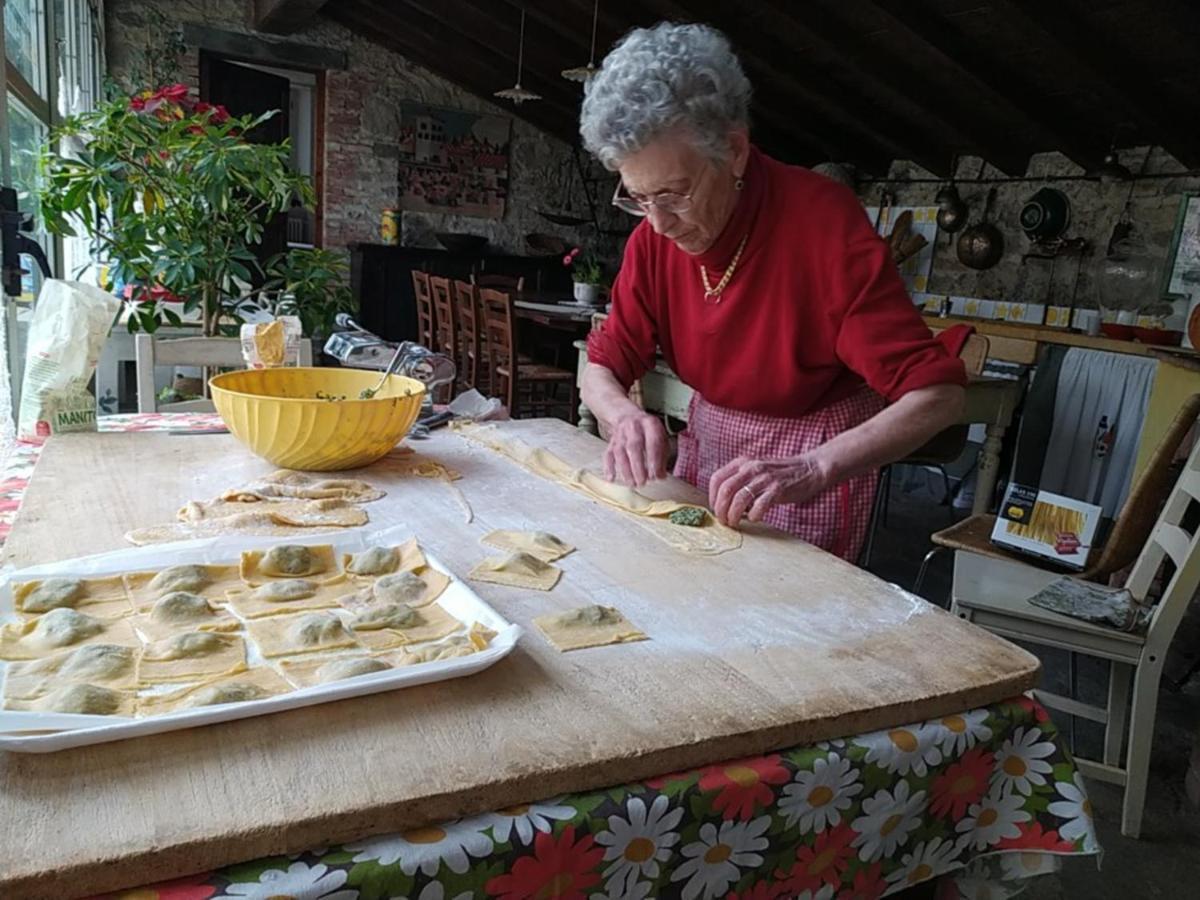Agriturismo Paneolio Villa Collemandina エクステリア 写真